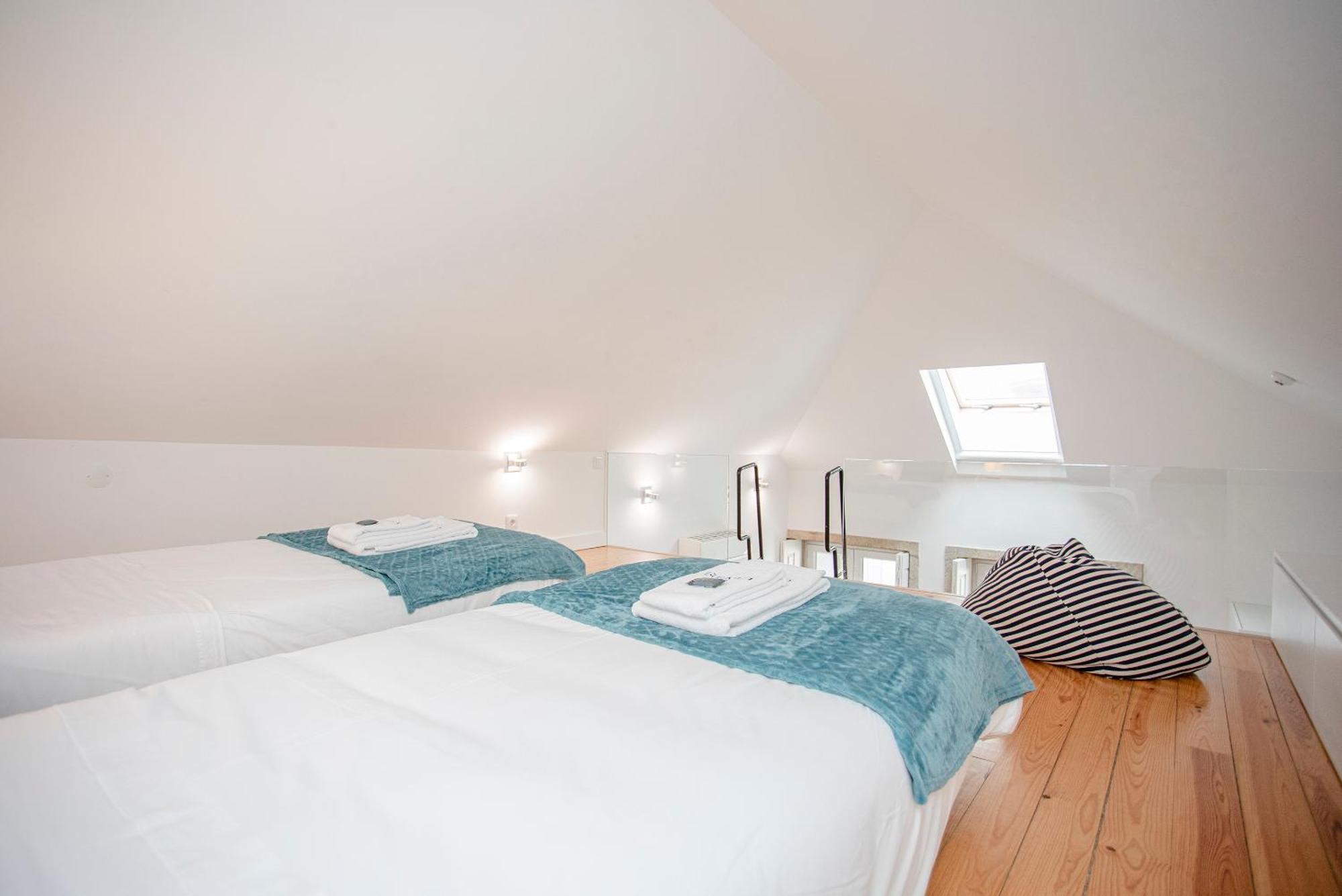 Liiiving In Porto - Heart Of Porto Mezzanine Apartment Bagian luar foto