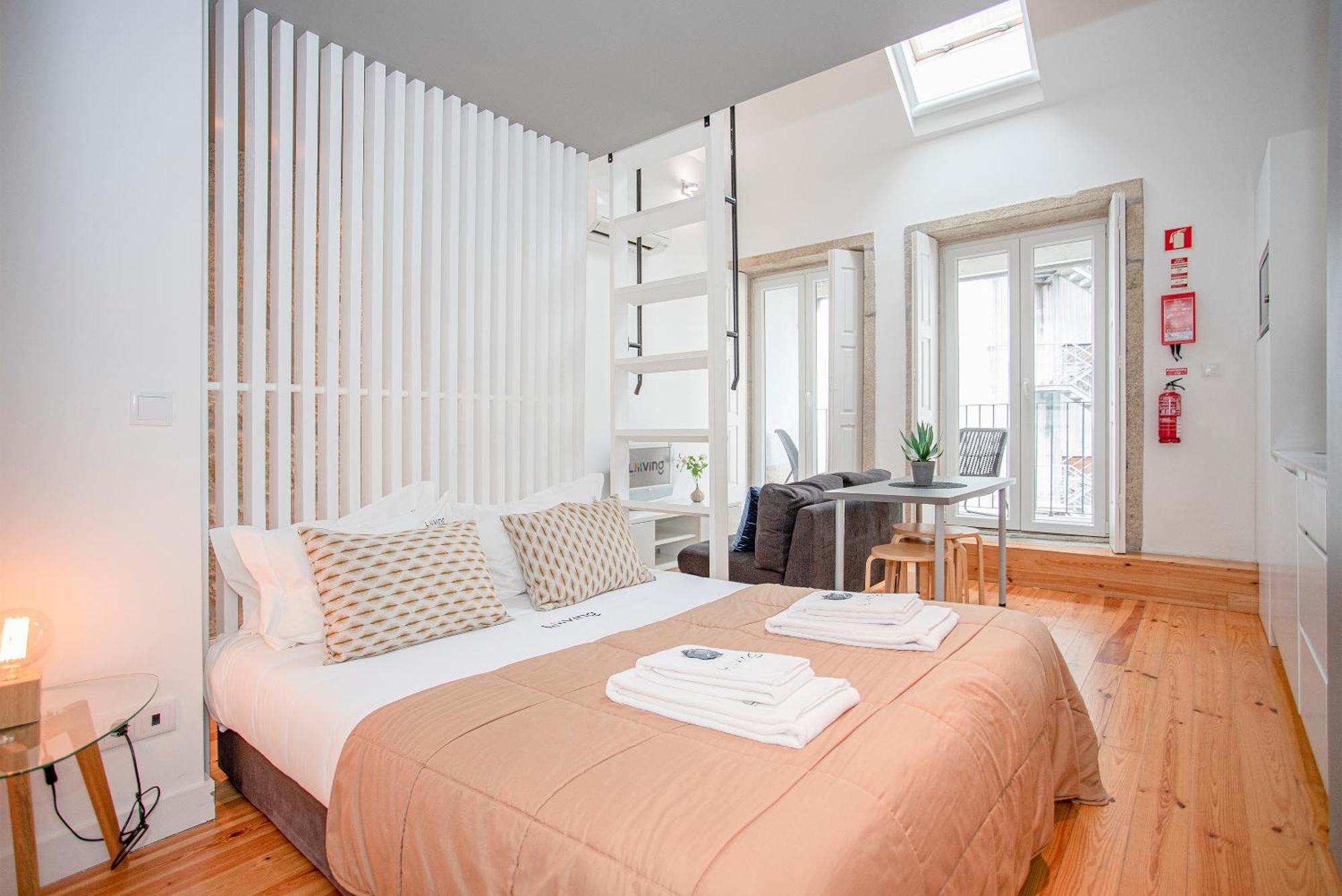 Liiiving In Porto - Heart Of Porto Mezzanine Apartment Bagian luar foto